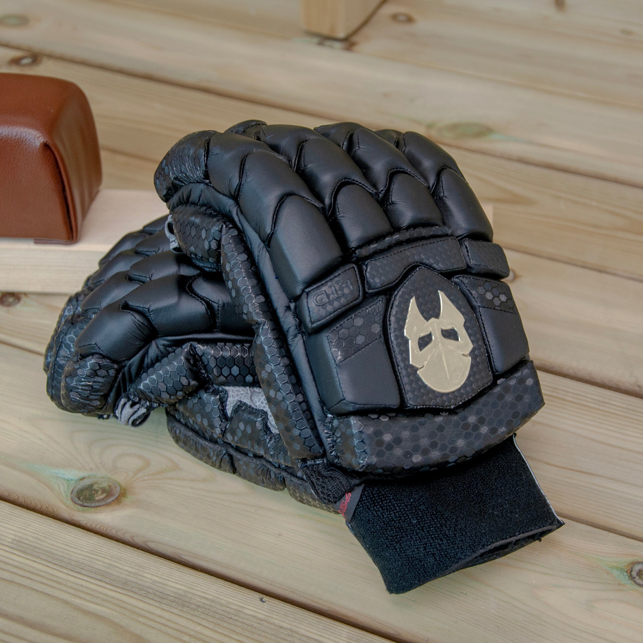 Phantom Limited Black - Batting Gloves